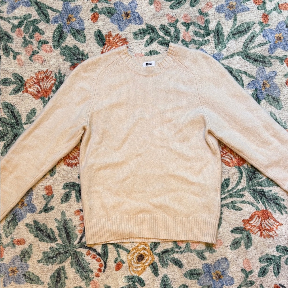 Uniqlo cream wool  Sweater